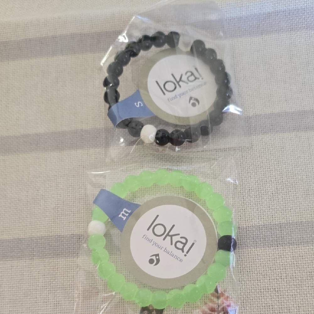 Lokai Kids Bracelet Duo - Black and Light Green